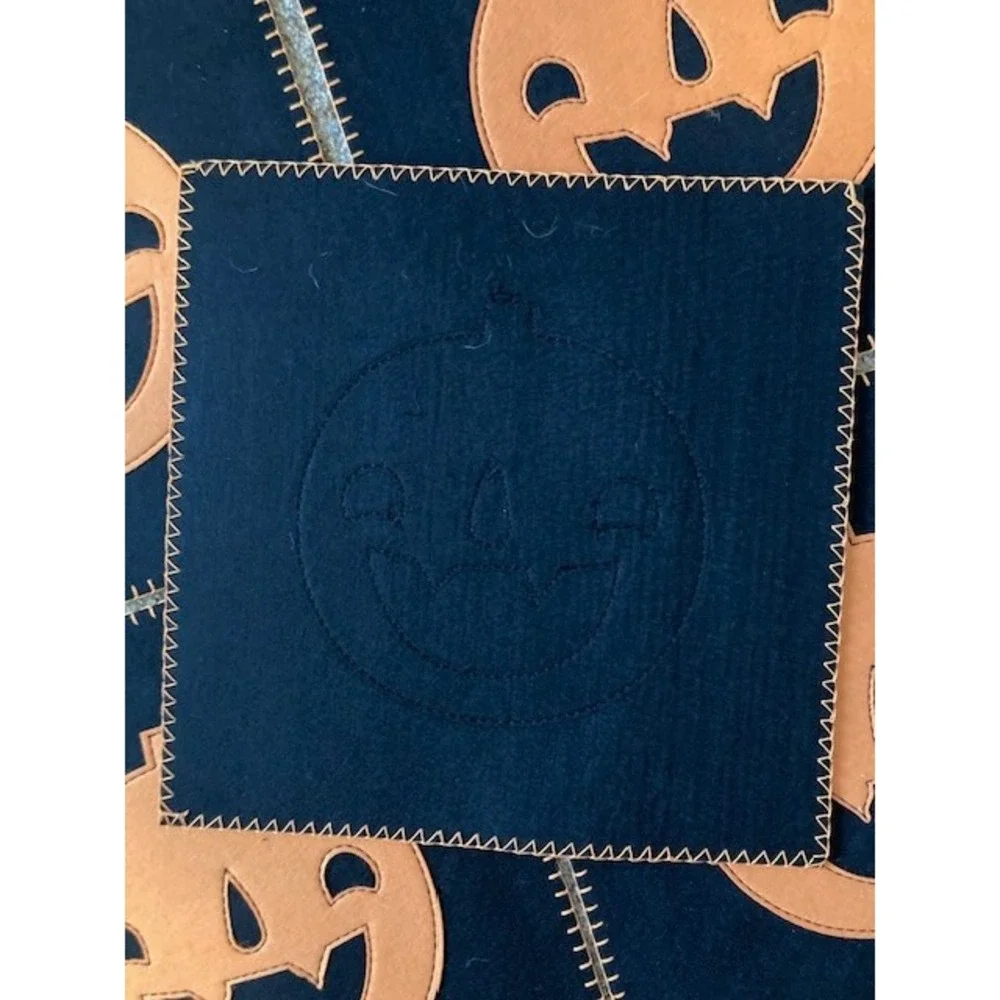 Vtg Halloween Jack O'Lantern Set of Five 15x15 pumpkin Felt Placements‎